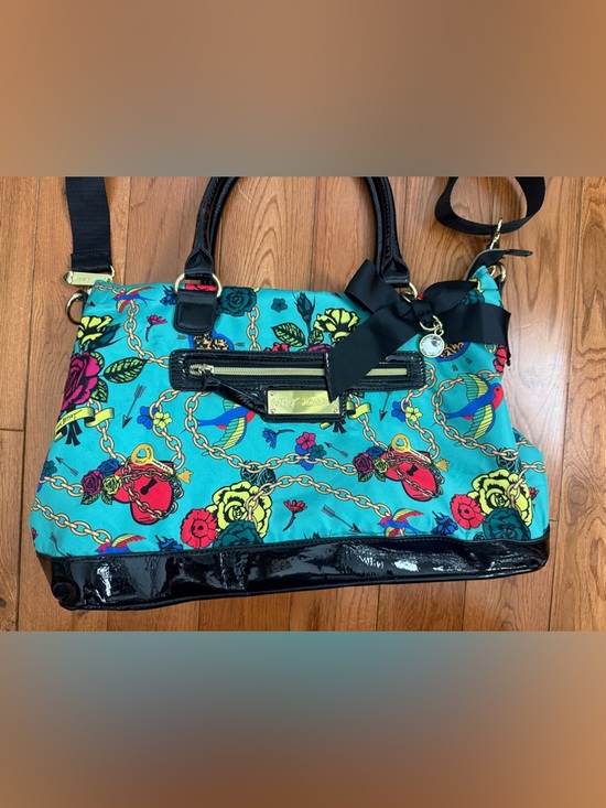 Betsey Johnson Handbags - Betsey Johnson Tattoo/Floral Print Purse